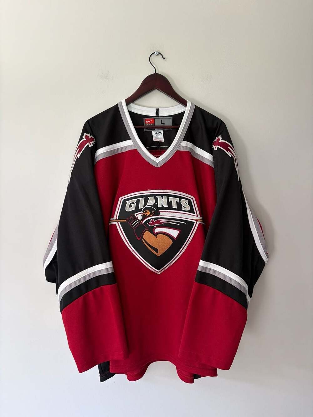 Nike Vancouver Giants WHL Hockey Jersey Size L Red Black